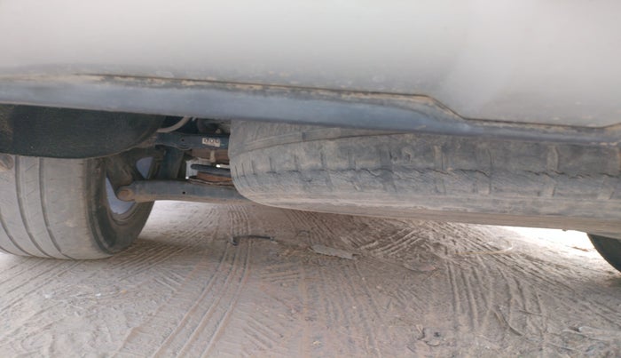 2017 Hyundai Santa Fe 2 WD AT, Diesel, Automatic, 1,12,803 km, tyre