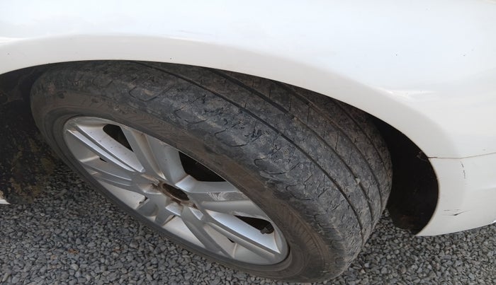 2012 Audi A4 2.0 TDI S LINE, Diesel, Automatic, 1,16,052 km, tyre