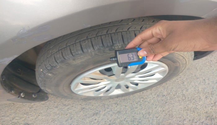 2013 Maruti Swift Dzire VXI, Petrol, Manual, 72,069 km, tyre