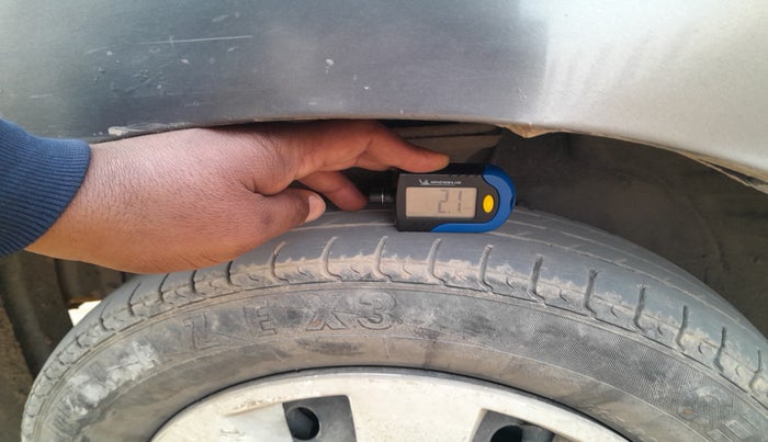 2013 Maruti Wagon R 1.0 LXI, Petrol, Manual, 64,445 km, tyre