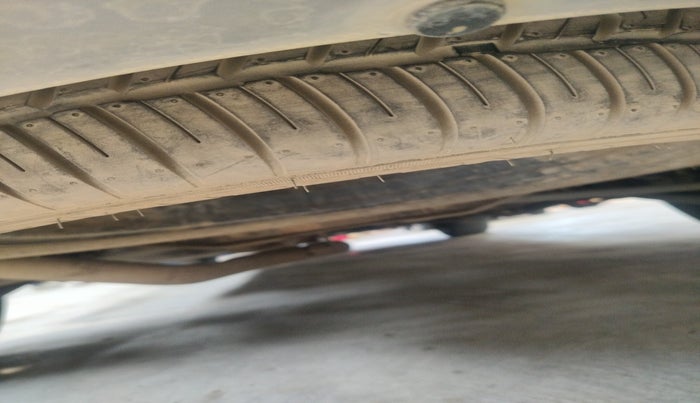 2023 Jeep MERIDIAN LIMITED 4X2 MT, Diesel, Manual, 89,558 km, tyre