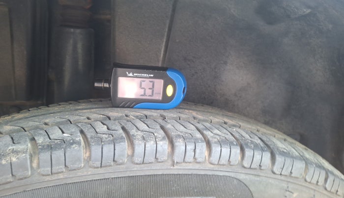 2014 Maruti Swift VDI, Diesel, Manual, 1,30,627 km, tyre