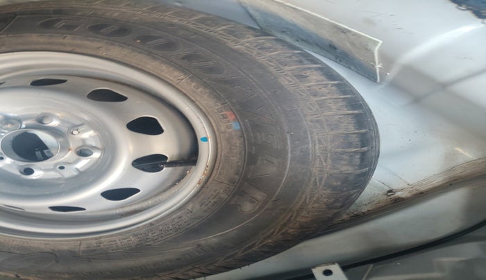 2018 Tata Tiago XZ PETROL, Petrol, Manual, 61,391 km, tyre