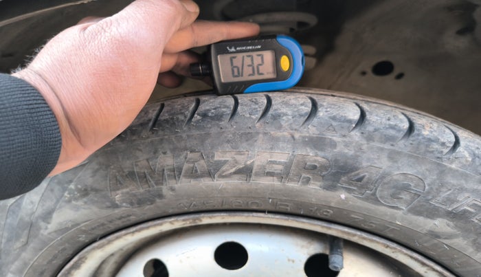 2014 Maruti Wagon R 1.0 LXI CNG, Petrol, Manual, 1,53,247 km, tyre