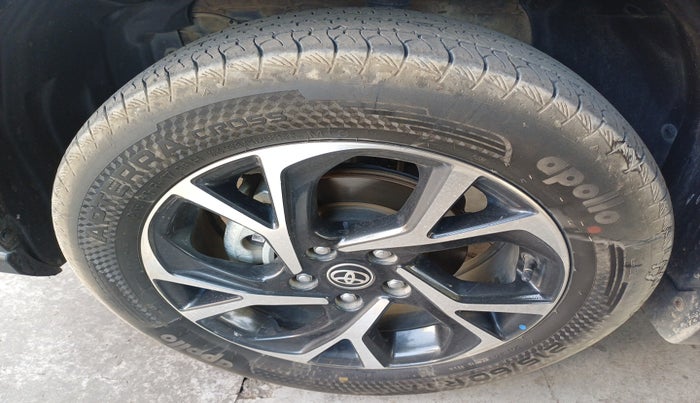 2023 Toyota URBAN CRUISER HYRYDER G HYBRID, Hybrid, Automatic, 74,745 km, tyre