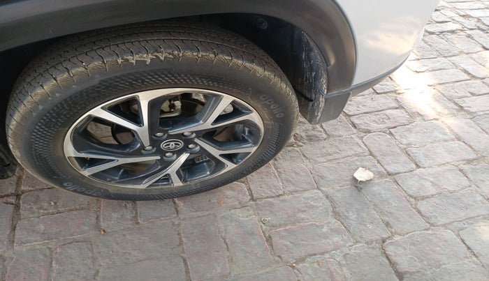 2023 Toyota URBAN CRUISER HYRYDER G HYBRID, Hybrid, Automatic, 74,745 km, tyre