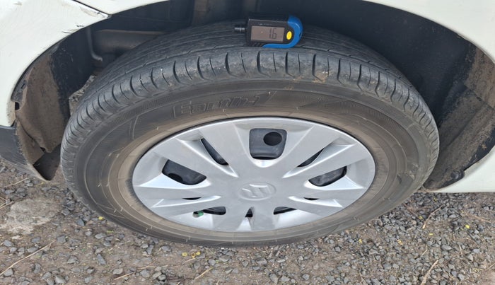 2014 Maruti Swift VDI, Diesel, Manual, 2,59,397 km, tyre