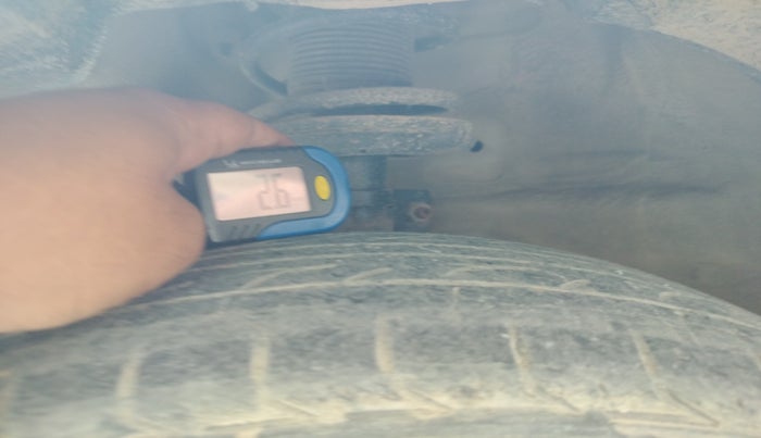 2017 Maruti Swift Dzire LXI (O), Petrol, Manual, 1,60,051 km, tyre