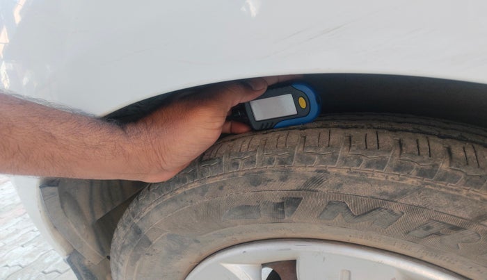 2010 Hyundai i10 MAGNA 1.2, Petrol, Manual, 83,364 km, tyre