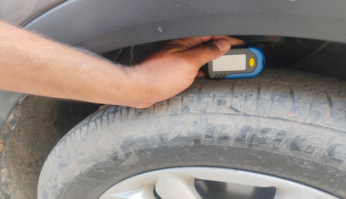 2015 Hyundai Creta SX PLUS AT 1.6 DIESEL, Diesel, Automatic, 1,66,184 km, tyre