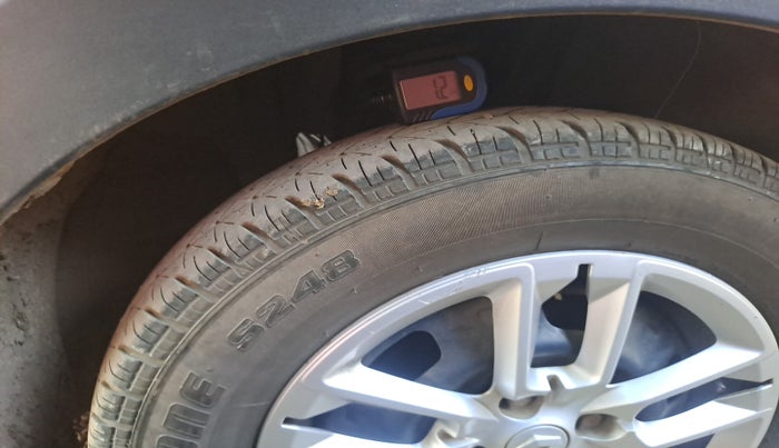 2019 Renault TRIBER RXT, Petrol, Manual, 71,697 km, tyre