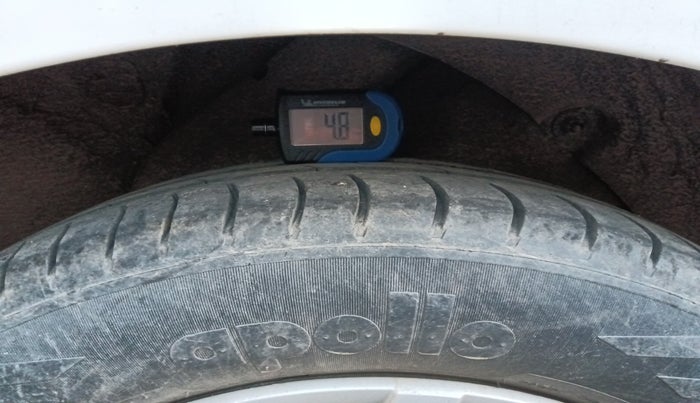 2011 Hyundai i20 MAGNA 1.2, Petrol, Manual, 1,08,161 km, tyre