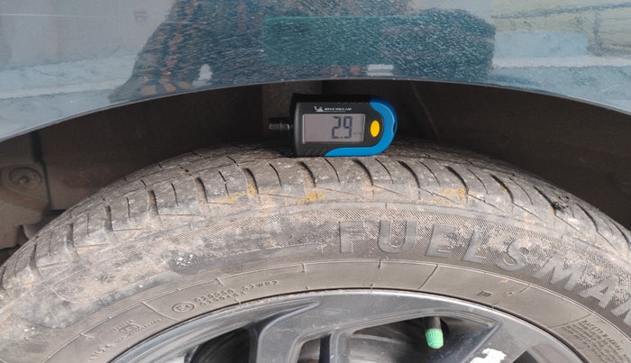 2022 Hyundai GRAND I10 NIOS SPORTZ 1.2 KAPPA VTVT CNG, Petrol, Manual, 92,372 km, tyre