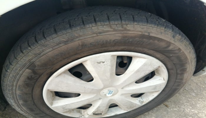 2013 Maruti Swift Dzire VDI, Diesel, Manual, 1,88,033 km, tyre