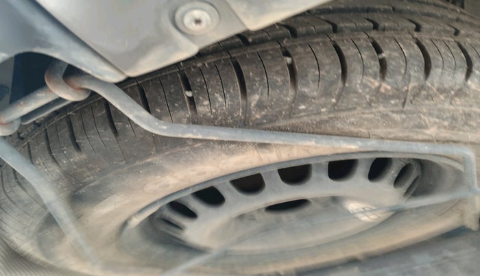 2021 Renault Duster RXZ 1.3 TURBO PETROL MT, Petrol, Manual, 1,01,537 km, tyre