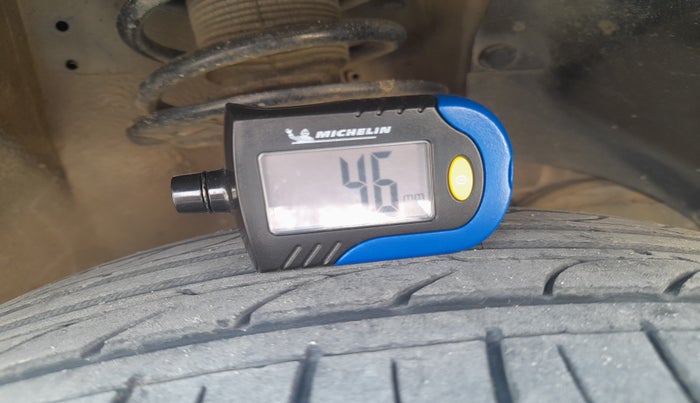 2017 Maruti Dzire VDI, Diesel, Manual, 1,64,238 km, tyre