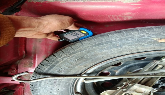 2018 Hyundai Eon ERA +, Petrol, Manual, 65,257 km, tyre