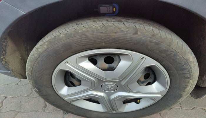 2020 Tata NEXON XM SUNROOF PETROL, Petrol, Manual, 76,673 km, tyre