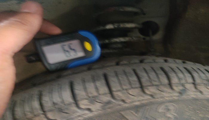 2021 Maruti Alto LXI, Petrol, Manual, 99,971 km, tyre