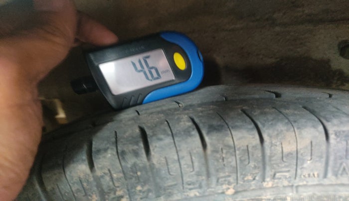 2021 Maruti Alto LXI, Petrol, Manual, 99,971 km, tyre