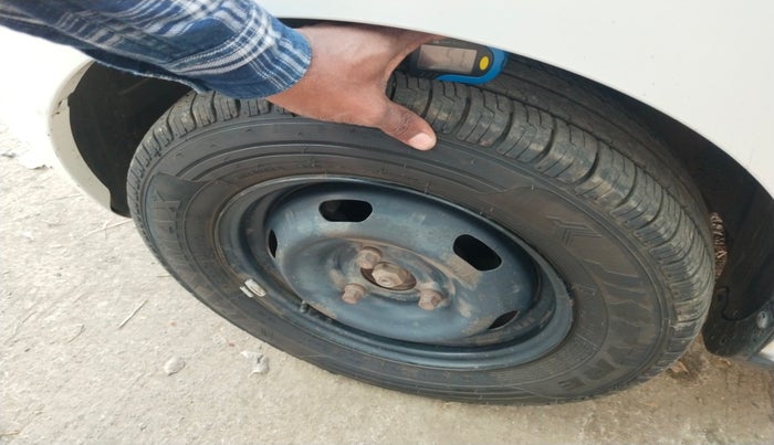 2017 Datsun Redi Go T (O), Petrol, Manual, 57,085 km, tyre