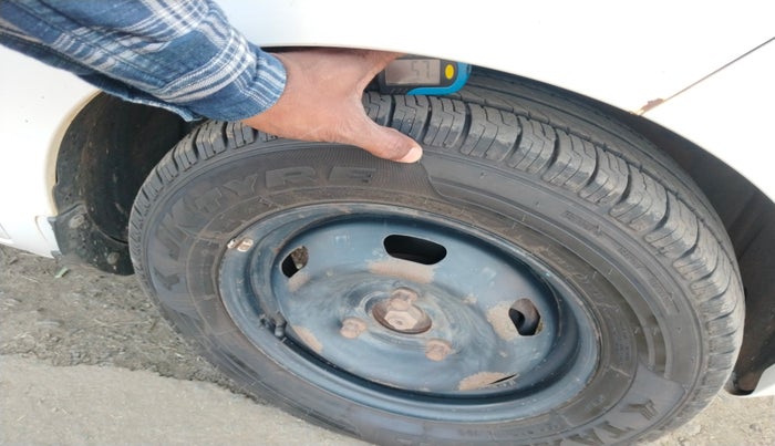 2017 Datsun Redi Go T (O), Petrol, Manual, 57,085 km, tyre