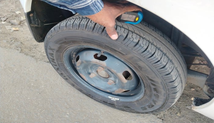 2017 Datsun Redi Go T (O), Petrol, Manual, 57,085 km, tyre