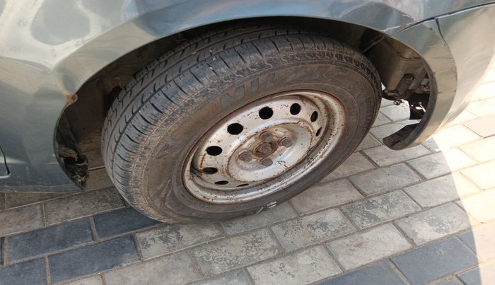 2011 Maruti Swift LDI, Diesel, Manual, 1,88,554 km, tyre