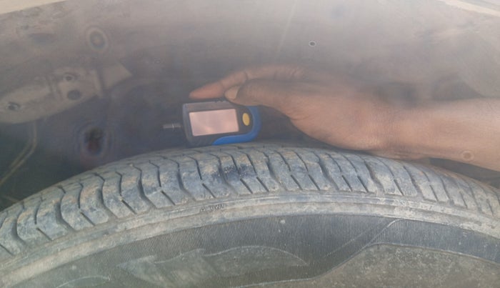 2018 Mahindra Xylo D4, Diesel, Manual, 1,21,205 km, tyre