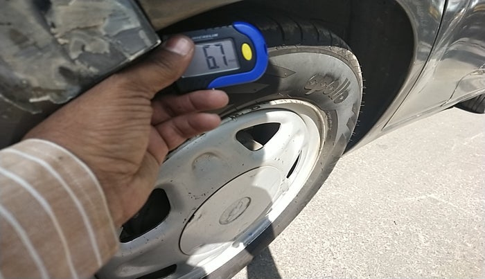 2010 Chevrolet Beat LS PETROL, Petrol, Manual, 1,09,295 km, tyre