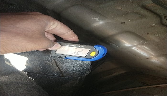 2010 Chevrolet Beat LS PETROL, Petrol, Manual, 1,09,295 km, tyre