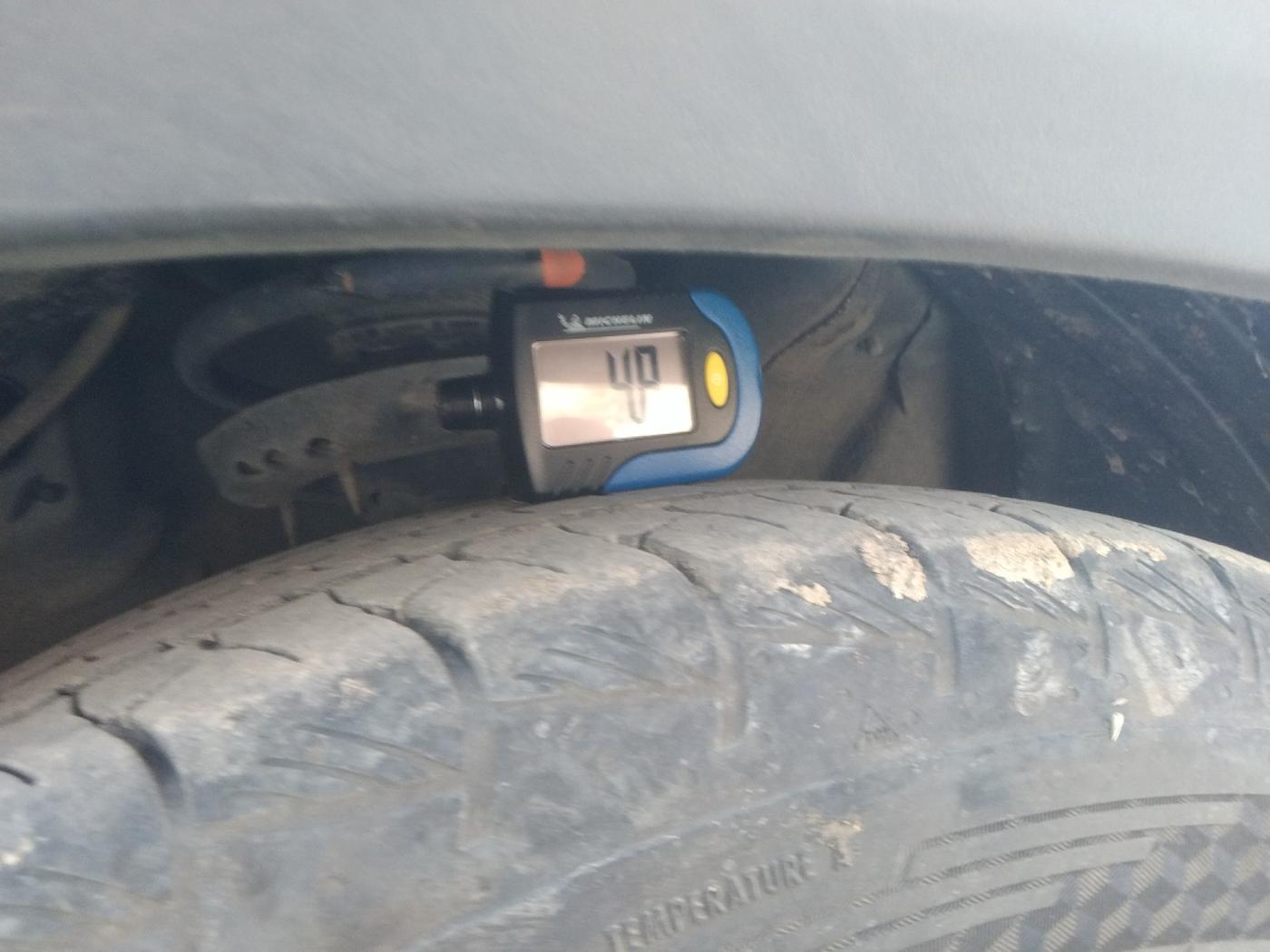 2022 Hyundai ALCAZAR PLATINUM 1.5 MT 7STR, Diesel, Manual, 52,001 km, tyre