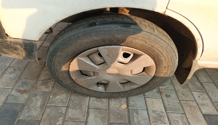 2018 Maruti Eeco 5 STR WITH A/C+HTR, Petrol, Manual, 1,36,586 km, tyre