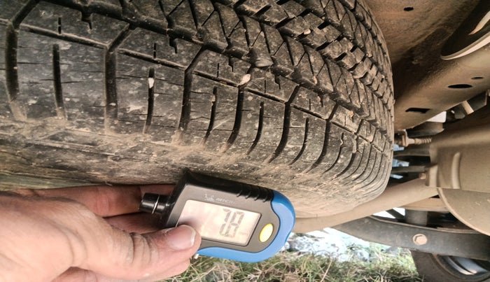 2017 Mahindra XUV500 W6, Diesel, Manual, 31,965 km, tyre