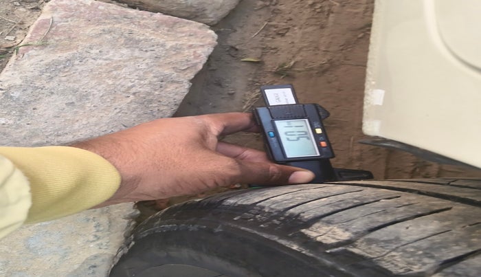 2024 Maruti Ertiga VXi (O), Petrol, Manual, 45,787 km, tyre