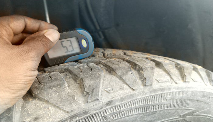 2013 Renault Duster 85 PS RXL DIESEL, Diesel, Manual, 82,770 km, tyre