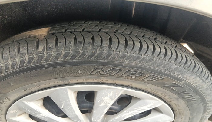 2017 Maruti Swift Dzire VDI, Diesel, Manual, 1,36,541 km, tyre