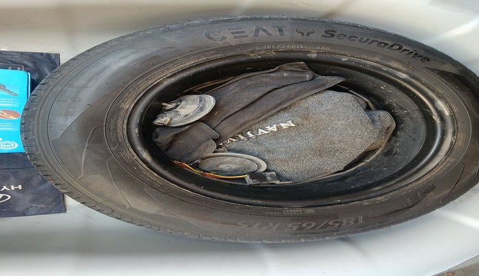 2019 Hyundai Verna 1.4 EX PETROL, Petrol, Manual, 66,642 km, tyre