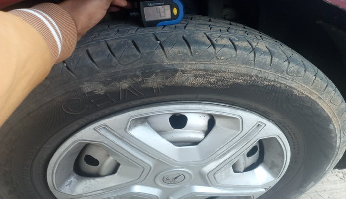 2018 Mahindra MARAZZO M2 8 STR, Diesel, Manual, 1,74,835 km, tyre