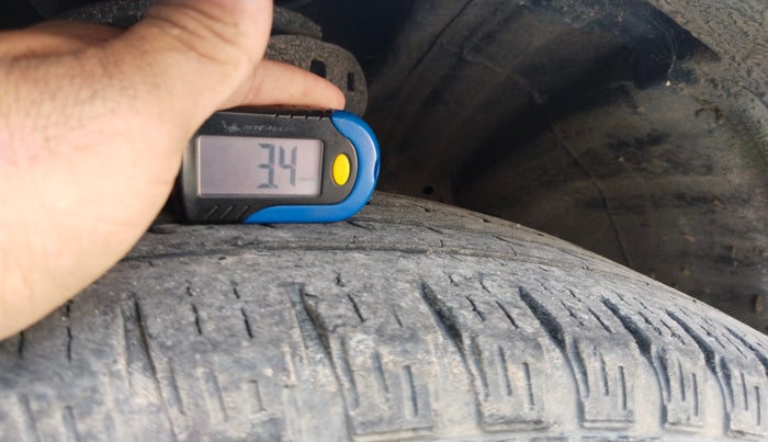 2010 Honda CRV 2.4L 2WD AT, Petrol, Automatic, 77,397 km, tyre