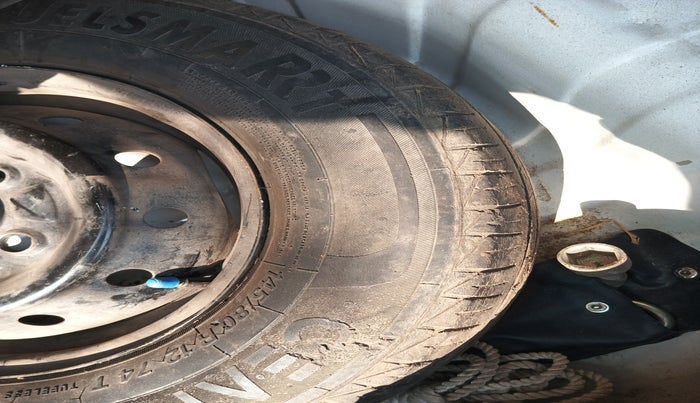 2021 Maruti Alto LXI, Petrol, Manual, 36,864 km, tyre