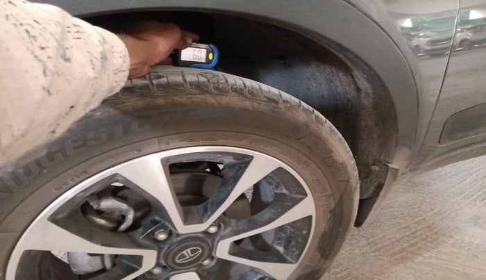 2021 Tata NEXON XZ PLUS PETROL, Petrol, Manual, 52,231 km, tyre