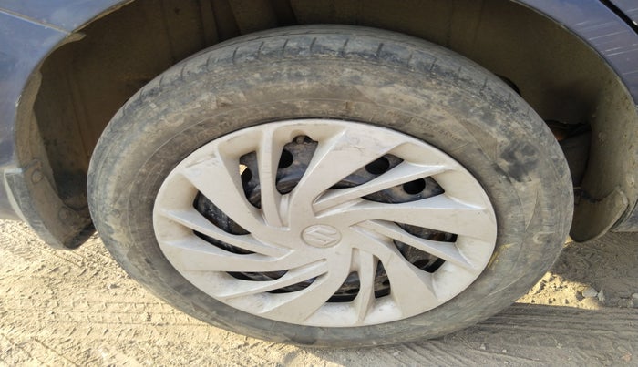 2022 Maruti Ertiga VXI CNG, Petrol, Manual, 1,08,883 km, tyre