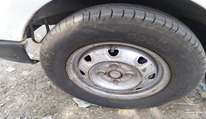 2011 Maruti Eeco 5 STR WITH A/C+HTR, Petrol, Manual, 1,17,521 km, tyre