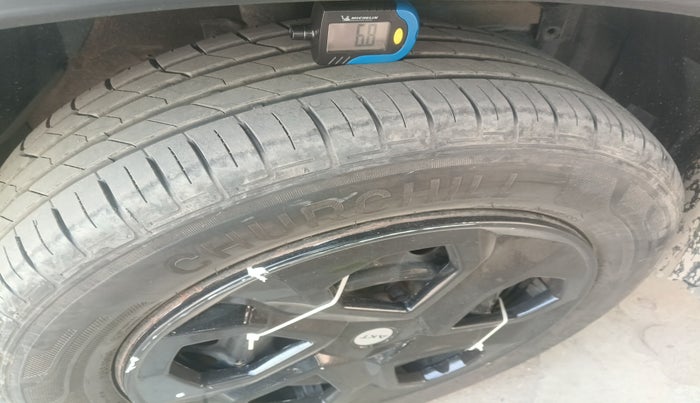 2020 Maruti Vitara Brezza VXI, Petrol, Manual, 72,415 km, tyre