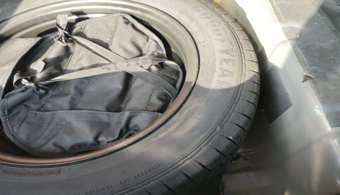 2023 Tata NEXON XE PETROL, Petrol, Manual, 85,756 km, tyre