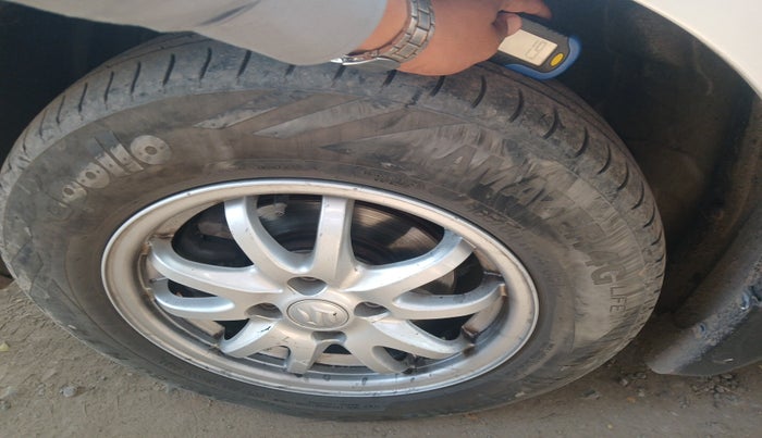 2016 Maruti Swift Dzire VDI, Diesel, Manual, 1,49,660 km, tyre