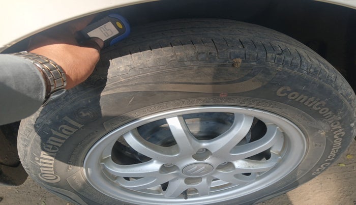 2016 Maruti Swift Dzire VDI, Diesel, Manual, 1,49,660 km, tyre