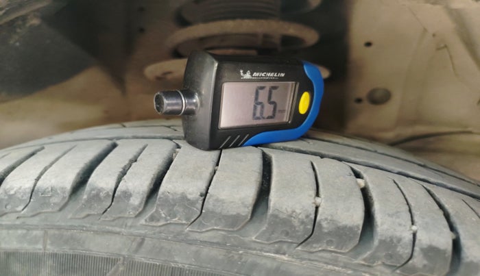 2019 Maruti Ertiga ZXI AT SHVS, Petrol, Automatic, 65,191 km, tyre