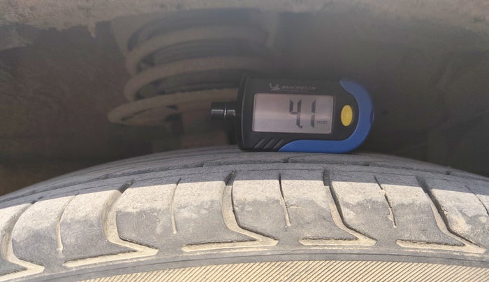 2016 Maruti Ciaz VDI+ SHVS, Diesel, Manual, 64,807 km, tyre